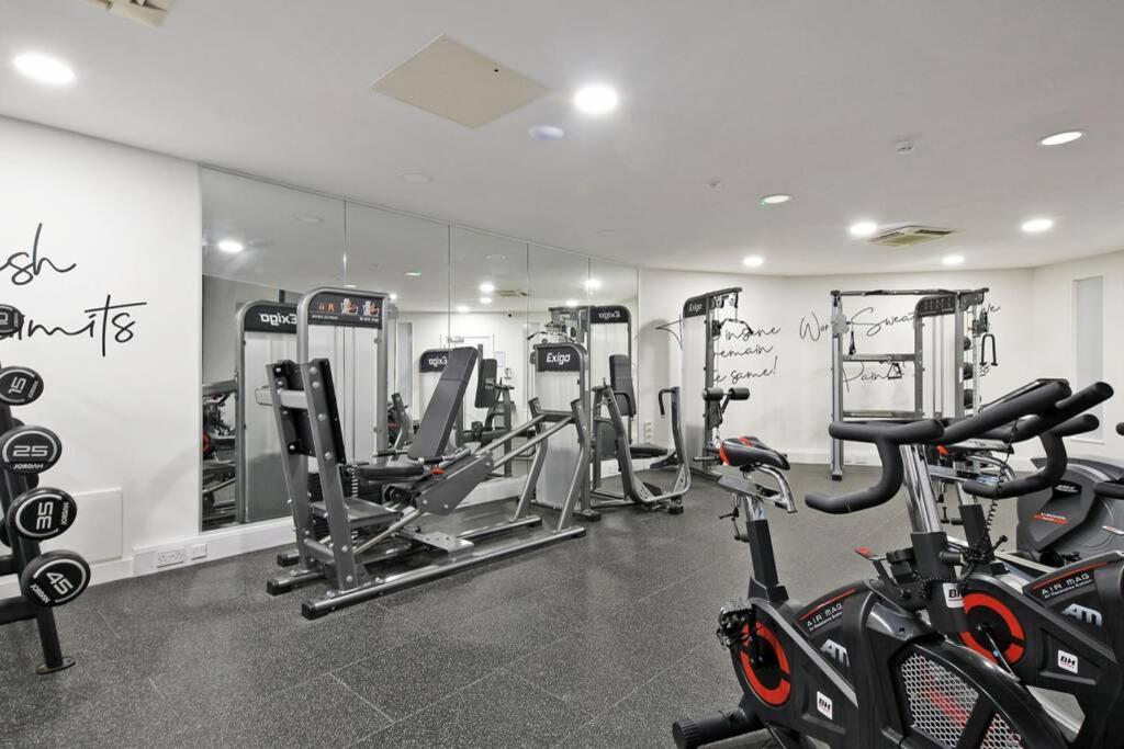 Modern, City Centre, Studio Apartment With Free Wifi, Gym Access, Netflix - West One Σέφιλντ Εξωτερικό φωτογραφία